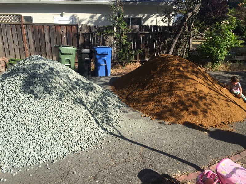 Gravel and gold fines pile