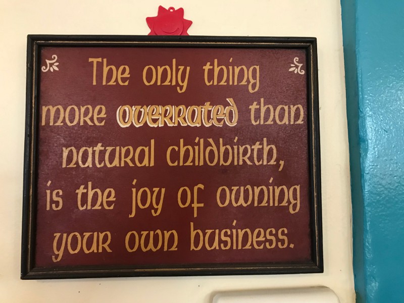 Creekside Cafe sign in Sonoma