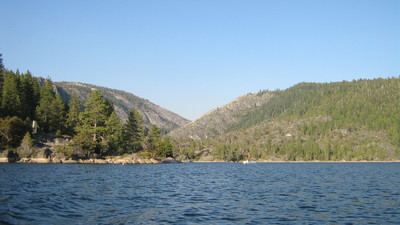 Pinecrest Lake on a clear day